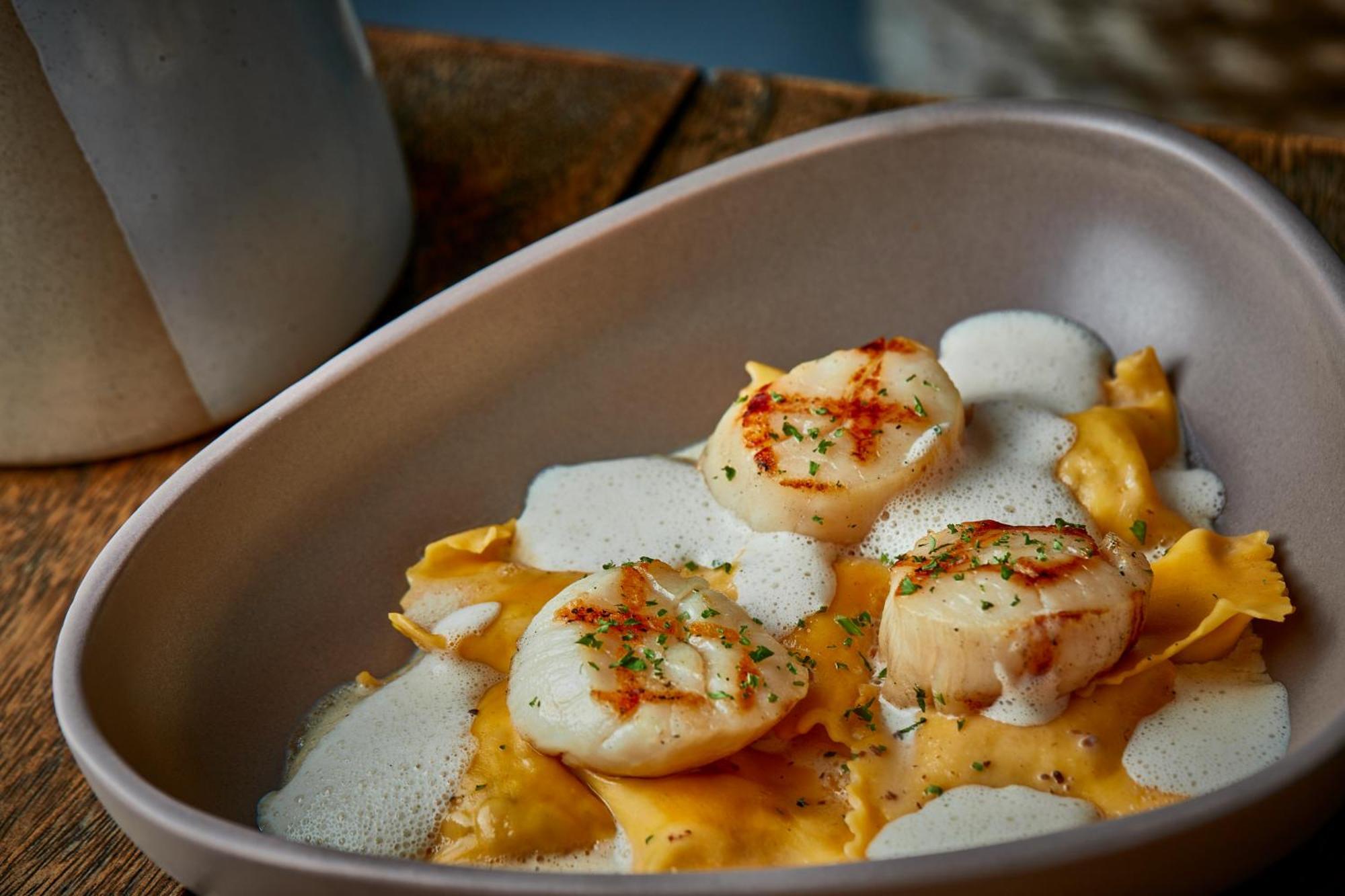 Hotel Hyatt Regency Koh Samui Chaweng  Exteriér fotografie Scallops with a foam of white wine